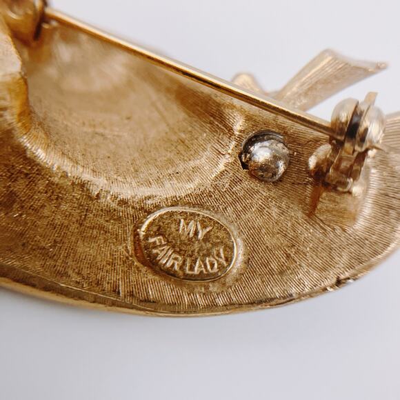 VTG Signed BSK My Fair Lady Hat Brooch 60s Rhinestones Enamel 22k Gold Plated - Picture 4 of 10